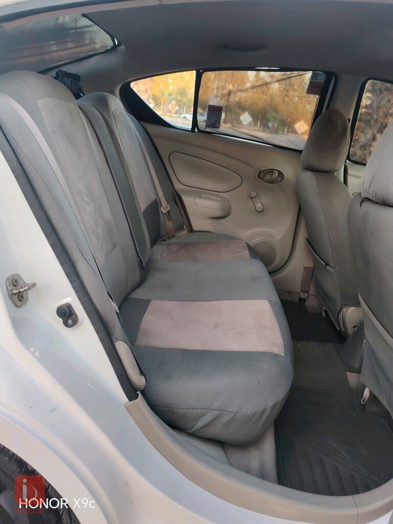 Nissan Sunny S 10