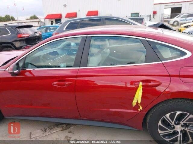 Hyundai Sonata 3