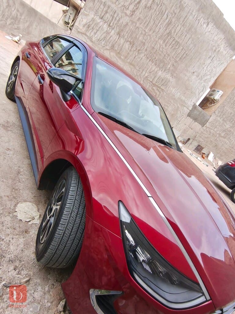 Hyundai Sonata 5