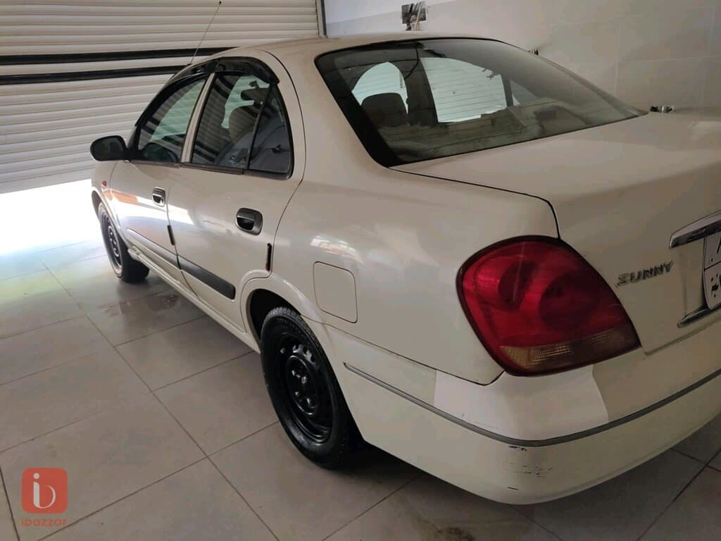 Nissan Sunny 2