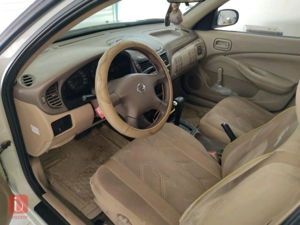 Nissan Sunny 5