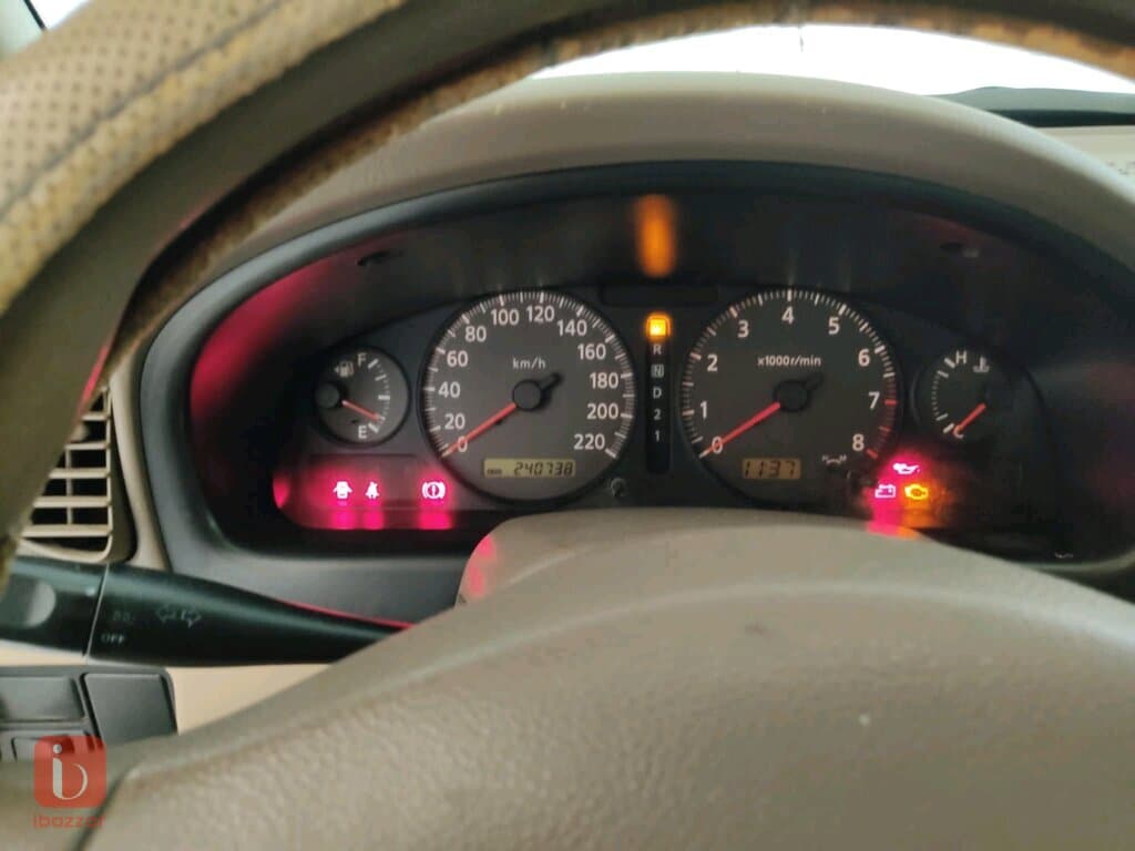 Nissan Sunny 6