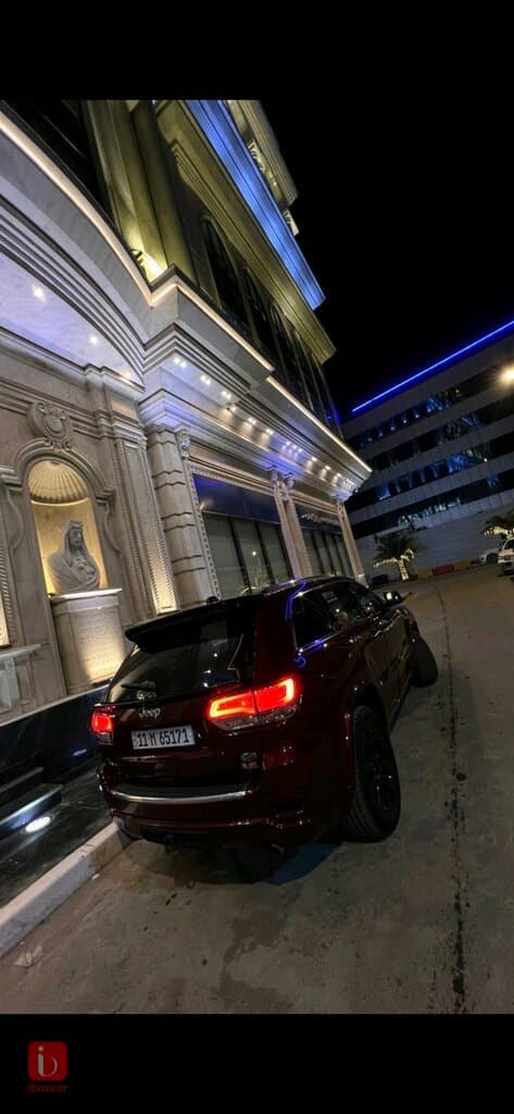 Jeep Grand Cherokee Overland 11