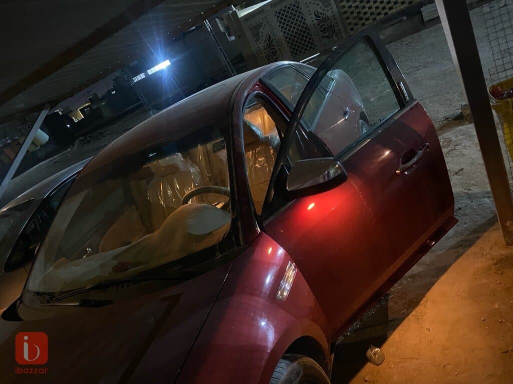 Ford Taurus 12