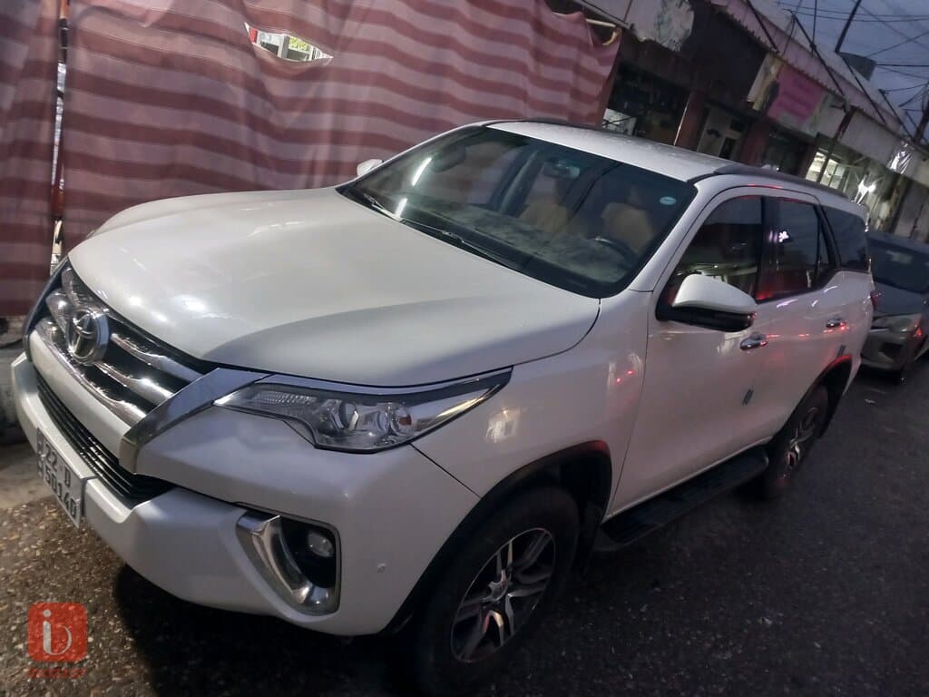 Toyota Fortuner EXR 3