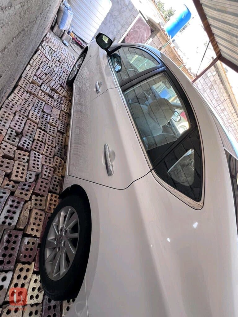 Nissan Sentra 3