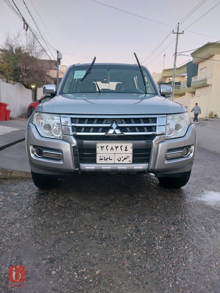 Mitsubishi Pajero GLS 15