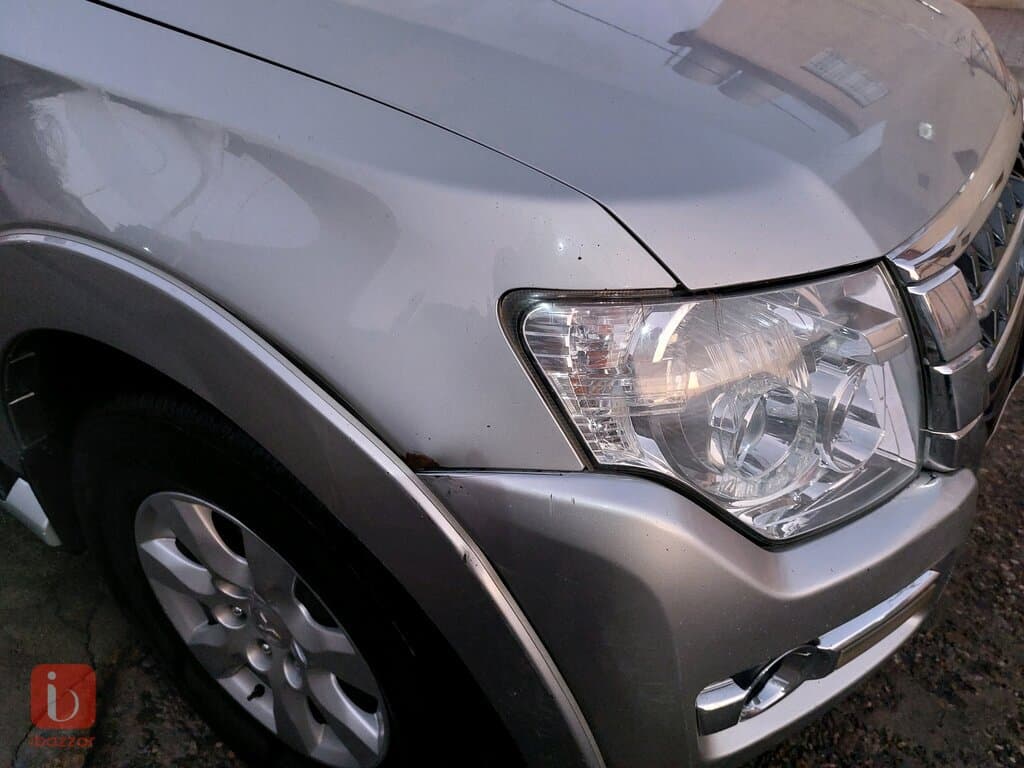 Mitsubishi Pajero GLS 7