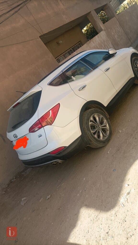 Hyundai Santa Fe Standard 3