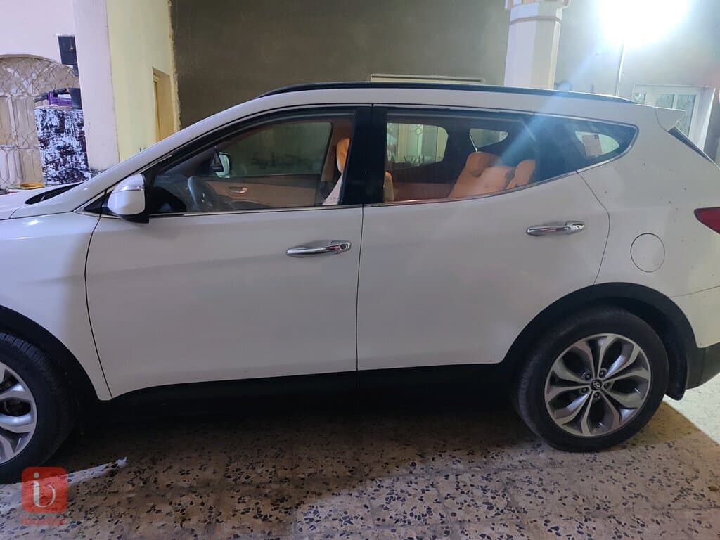 Hyundai Santa Fe Standard 3