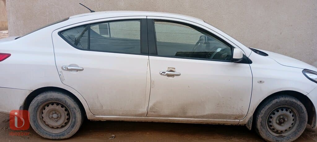 Nissan Sunny 2
