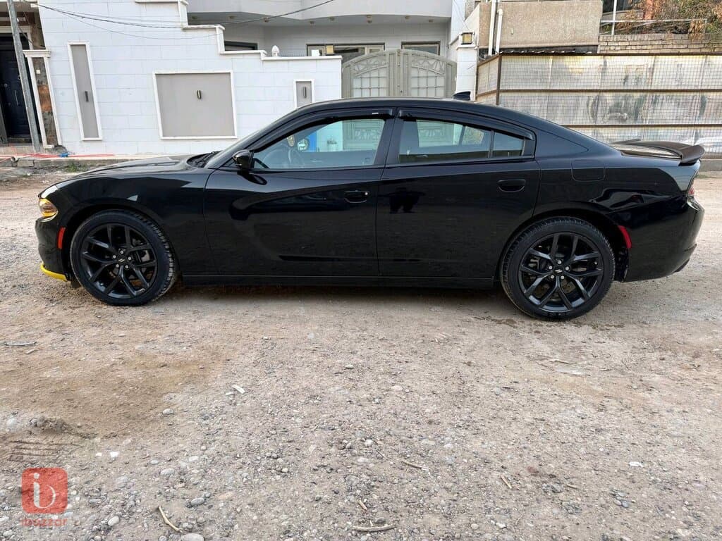 Dodge Charger SXT 8