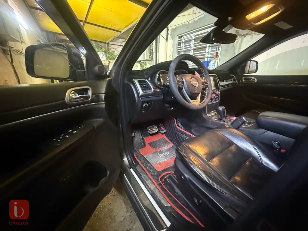 Jeep Grand Cherokee Trail Rated 8