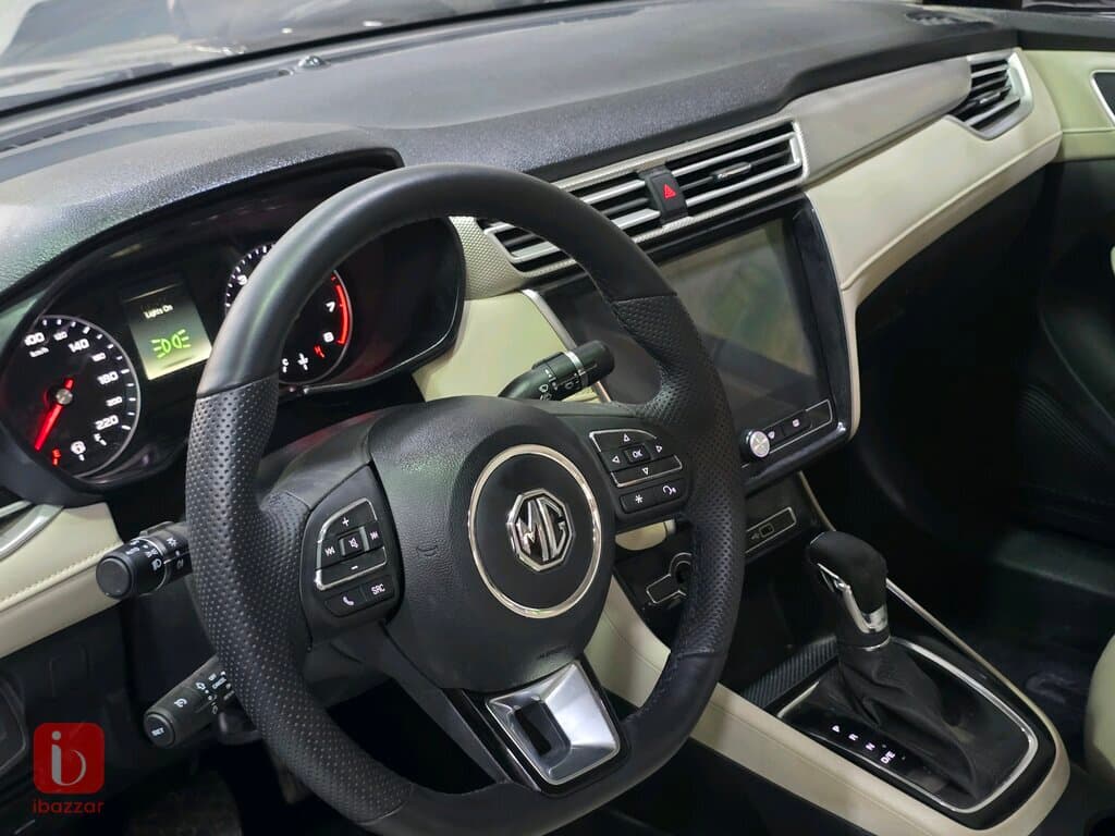 MG MG5 Comfort Plus 8