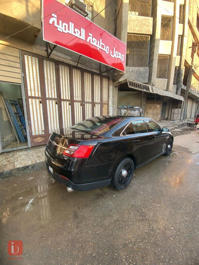 Ford Taurus SE 12