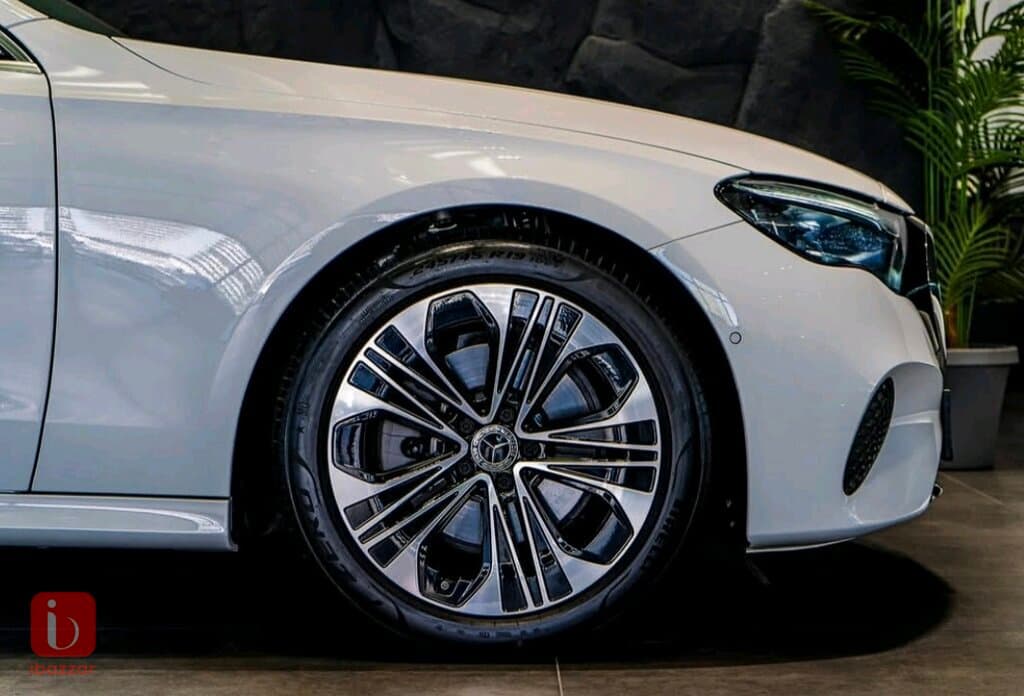 Mercedes-Benz E-Class E 200 5