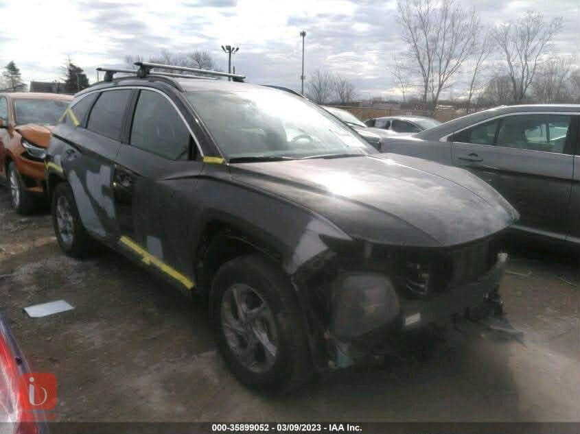 Hyundai Tucson SE 17