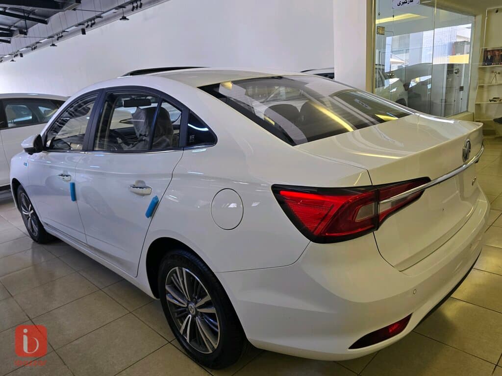 MG MG5 Luxury 3
