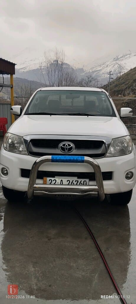 Toyota Hilux Double Cab GLX 2