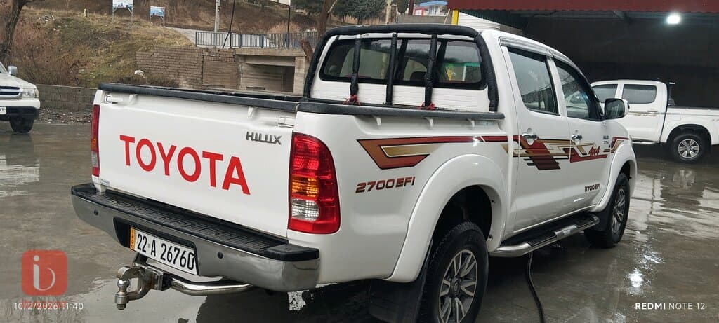 Toyota Hilux Double Cab GLX 4