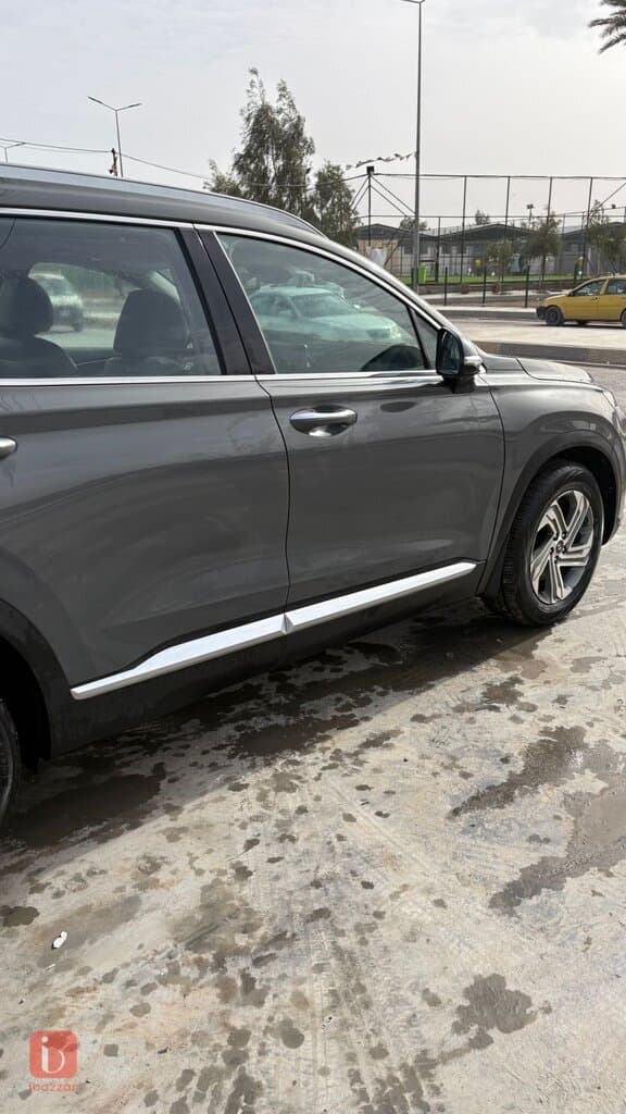 Hyundai Santa Fe Standard 3