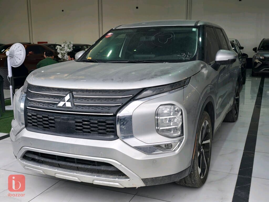 Mitsubishi Outlander SE