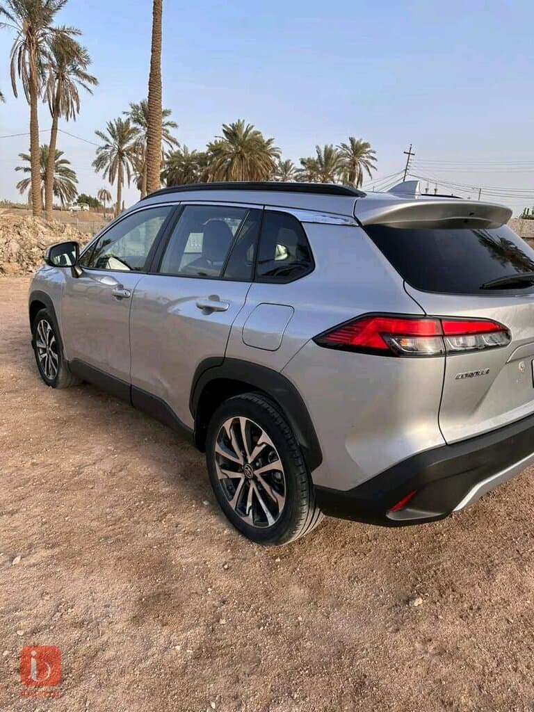 Toyota Corolla Cross 4