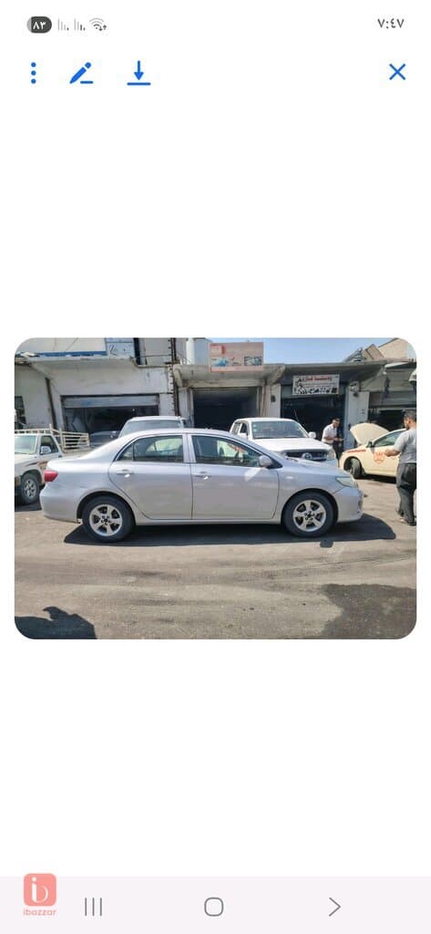 Toyota Corolla LE 4