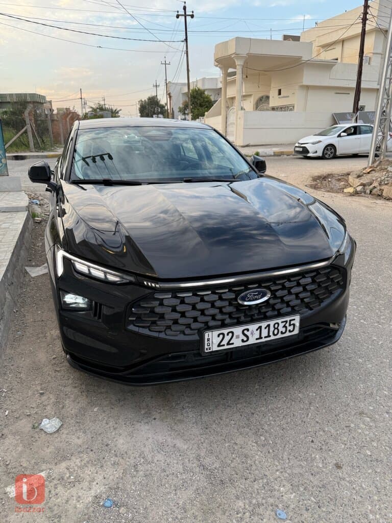 Ford Taurus Titanium 2