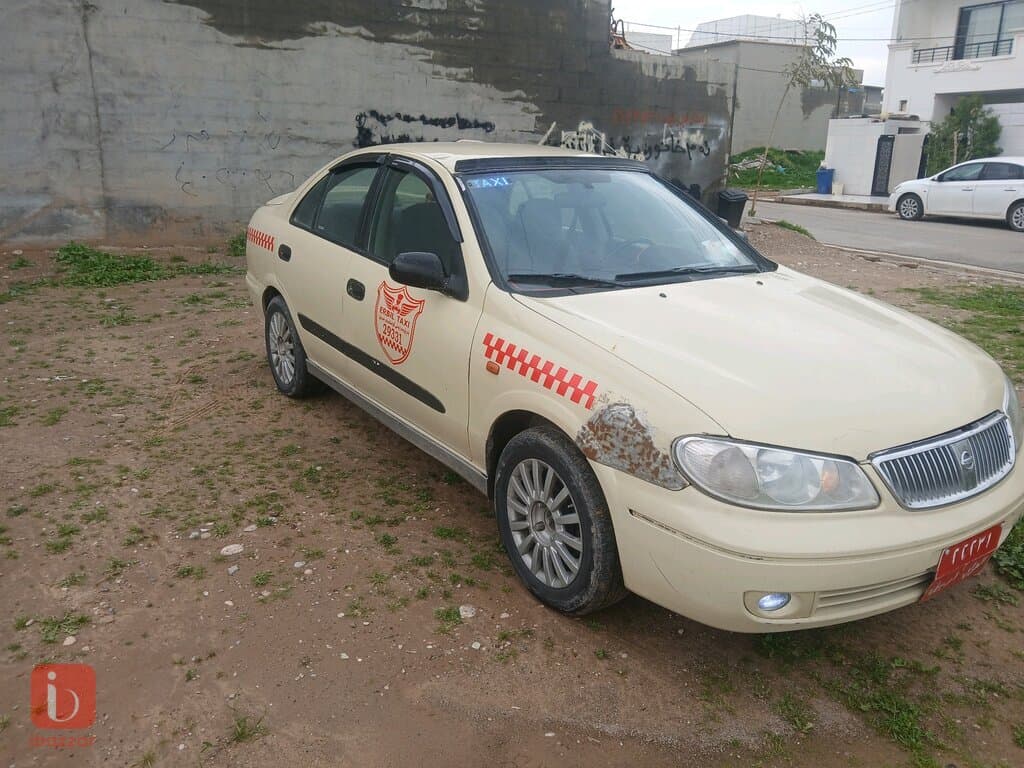 nissan  taxi🚖 