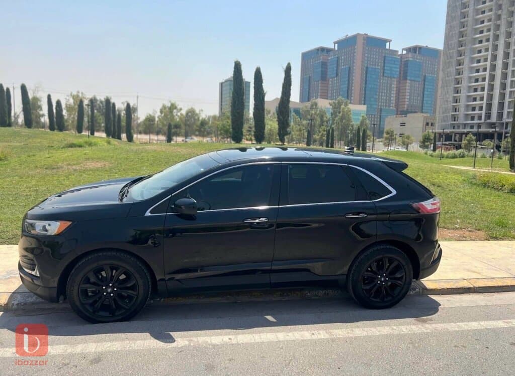 Ford Edge Titanium 3