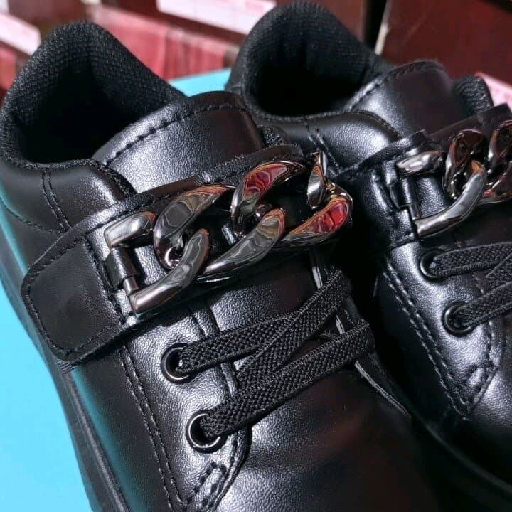 Comfortable Kids Shoes - Black 3