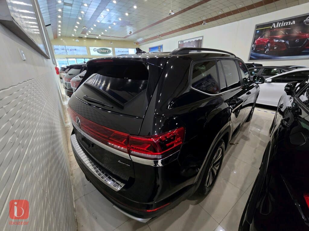 Volkswagen Atlas SE 3