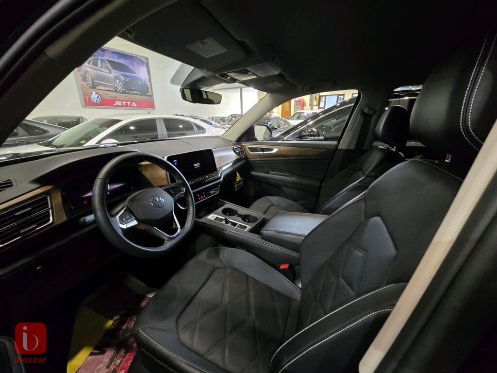 Volkswagen Atlas SE 6