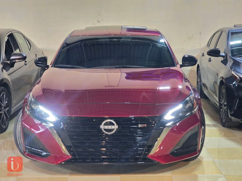 Nissan Altima SR