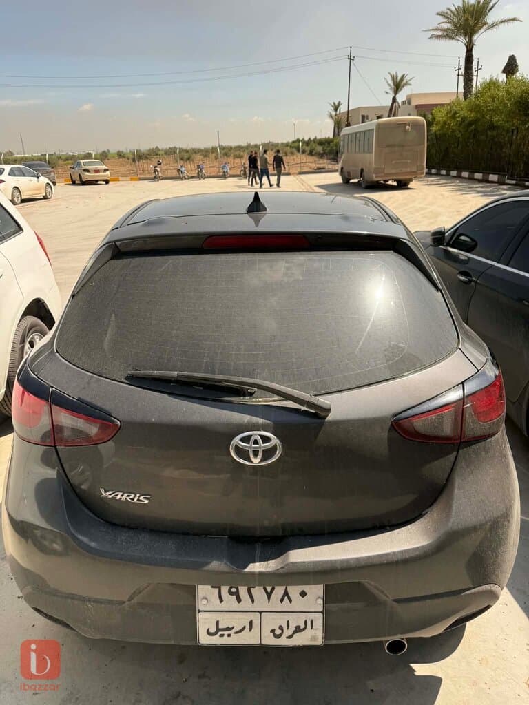 Toyota Yaris IA 2