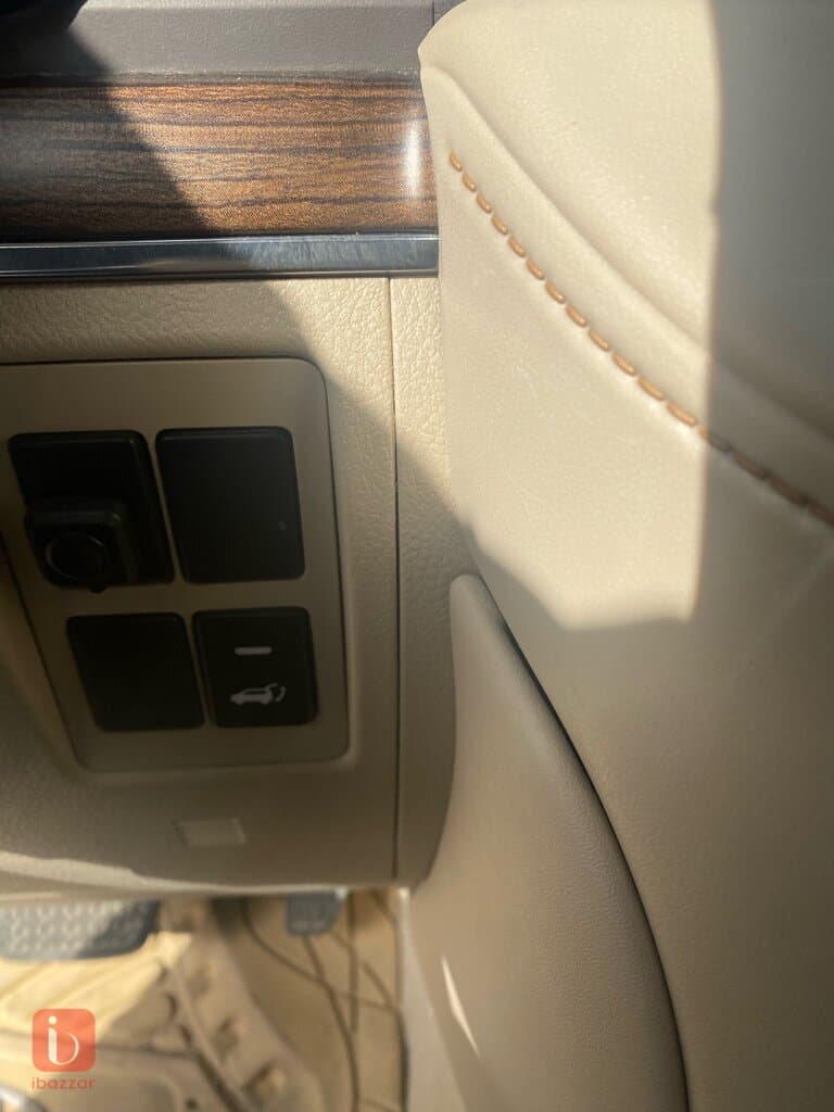 Toyota Land Cruiser GXR 10