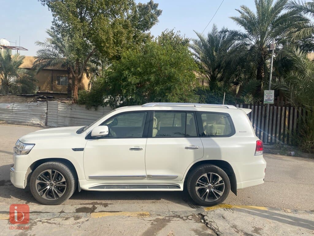 Toyota Land Cruiser GXR 15