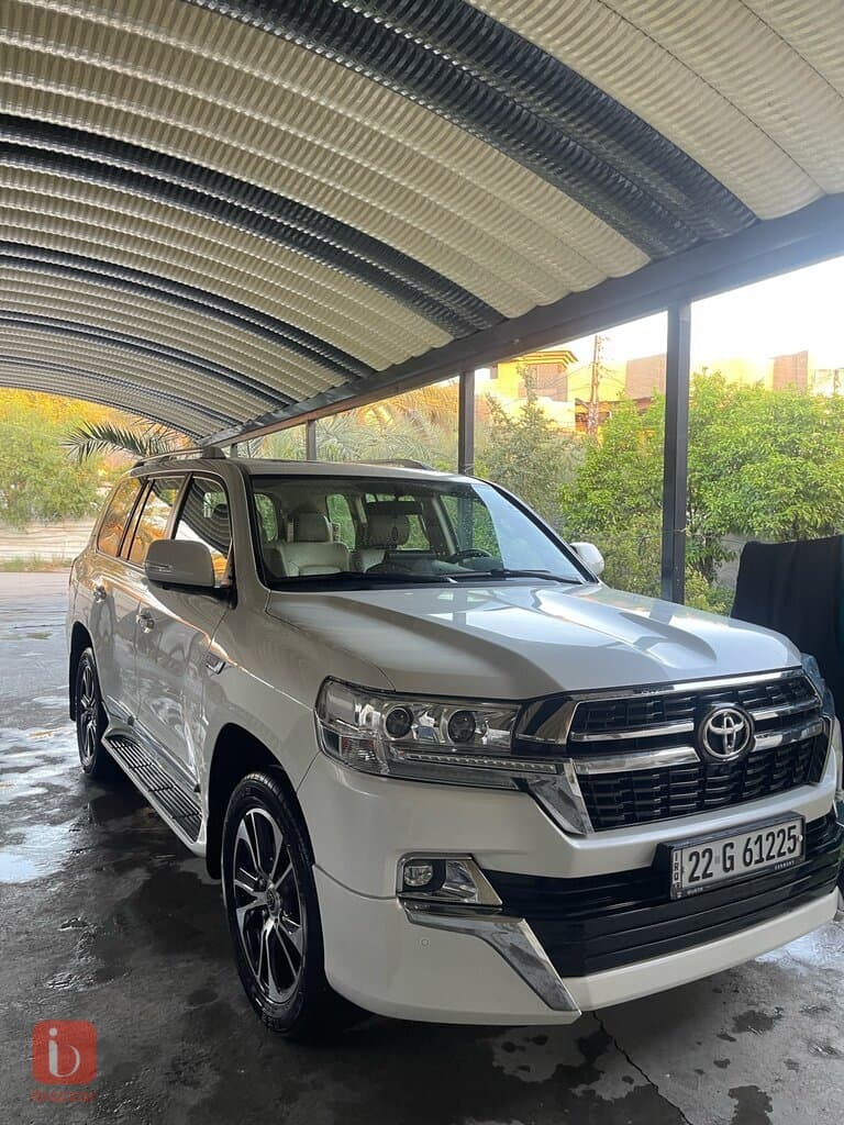 Toyota Land Cruiser GXR