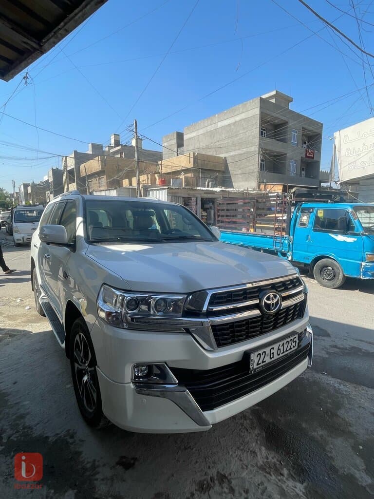 Toyota Land Cruiser GXR 6