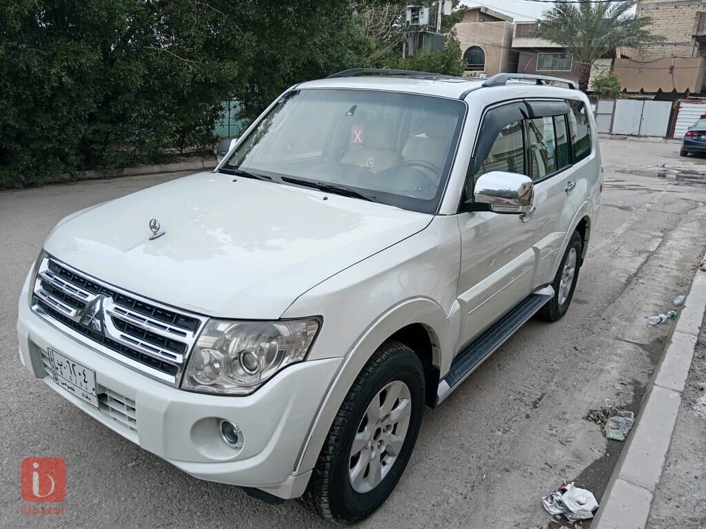 Mitsubishi Pajero GLS 11