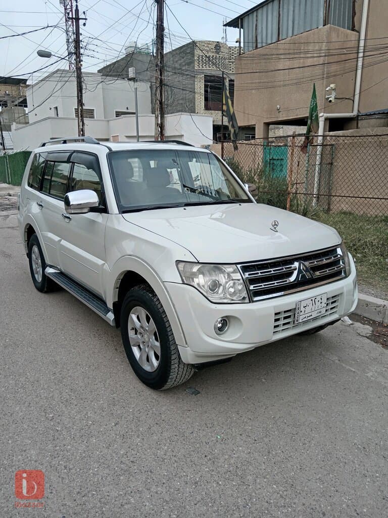 Mitsubishi Pajero GLS 6