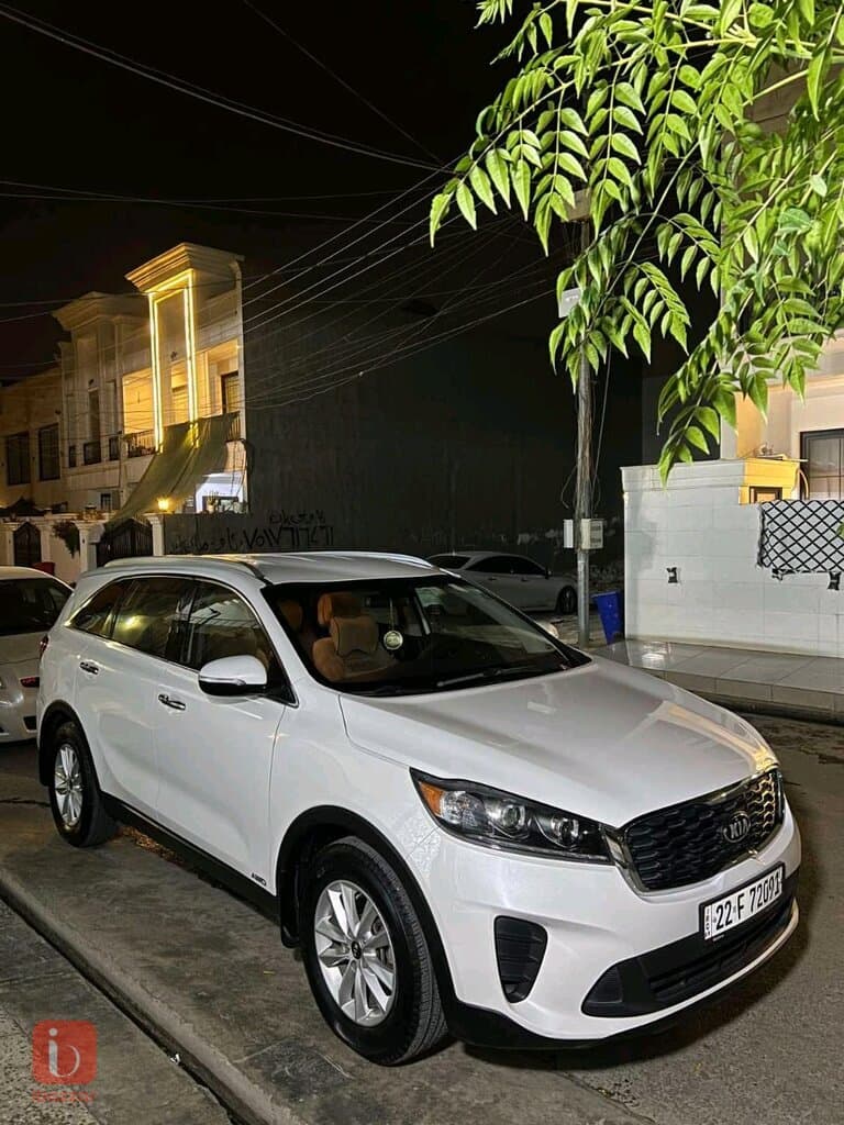 KIA Sorento 4