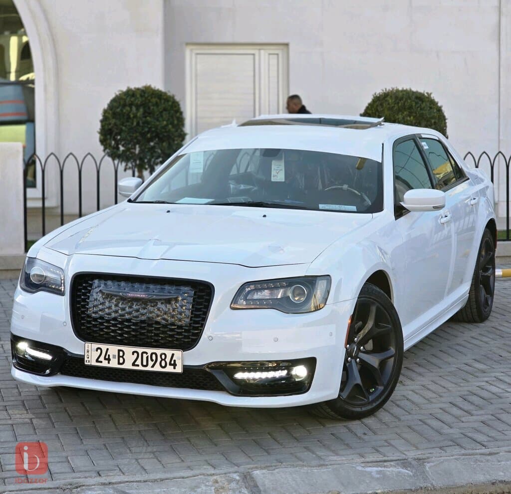 Chrysler 300 S