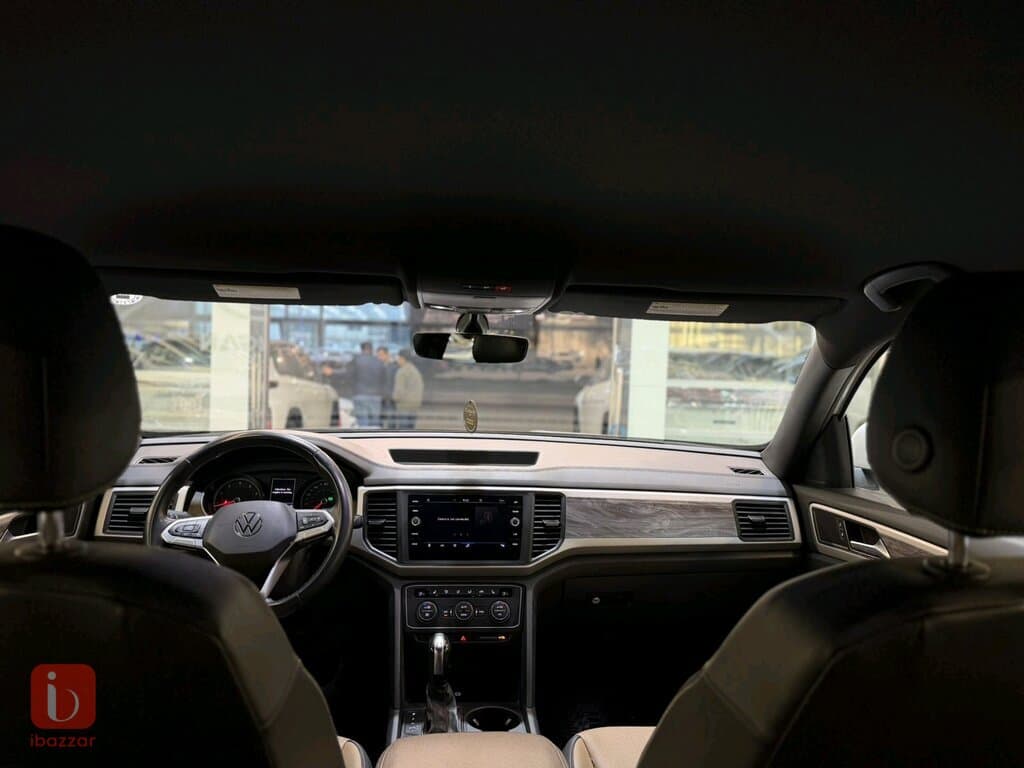 Volkswagen Atlas SE 12
