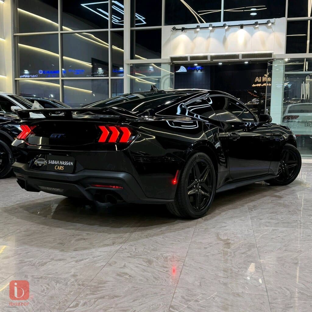 Ford Mustang GT 6