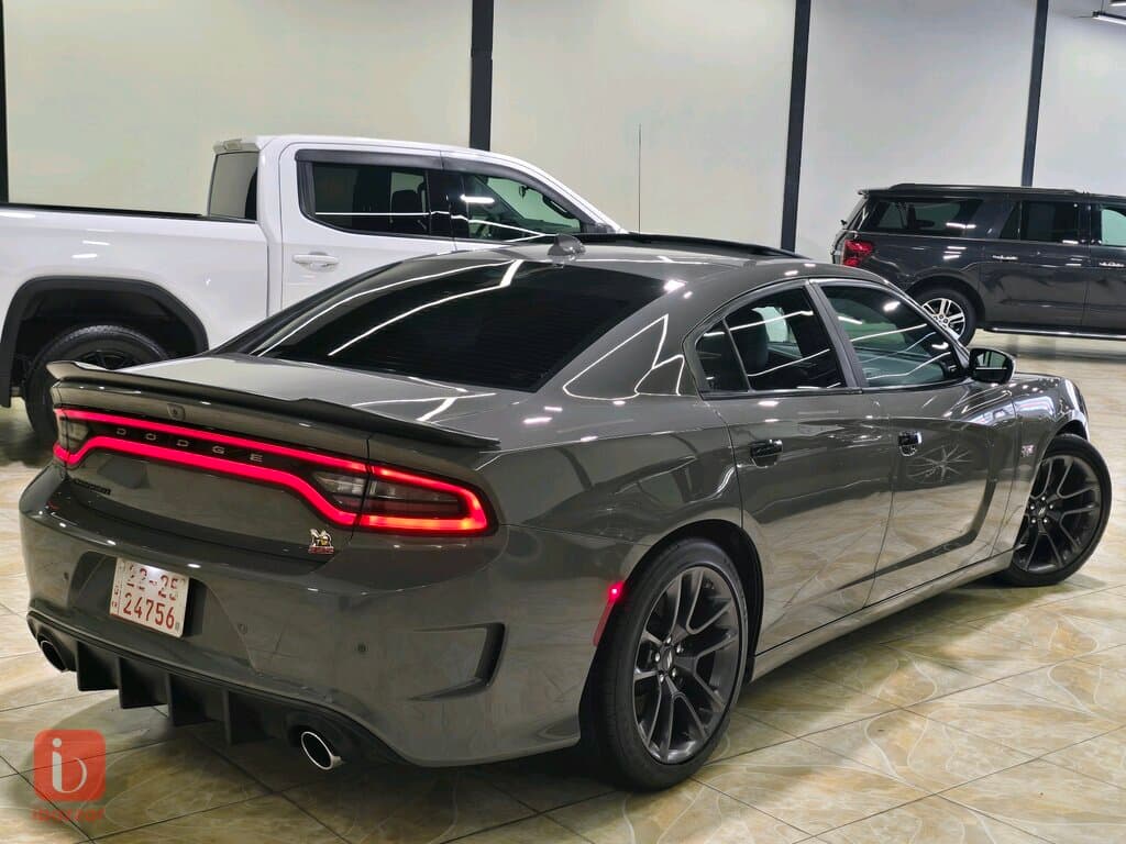 Dodge Charger SCAT PACK 5