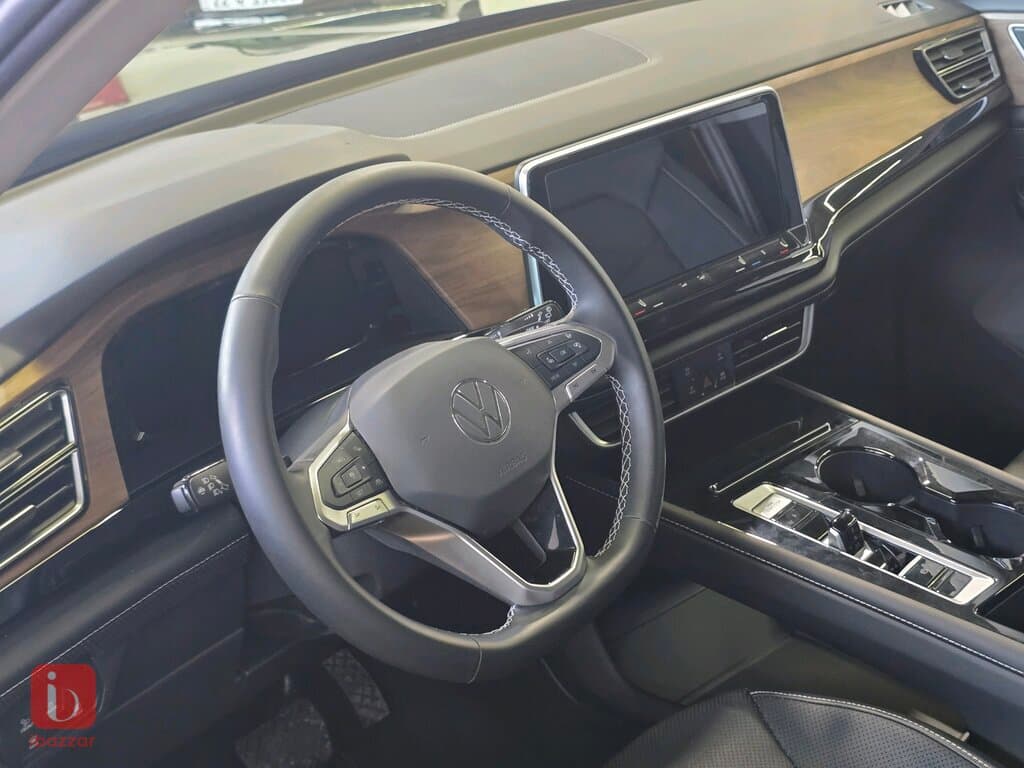 Volkswagen Atlas SE 7