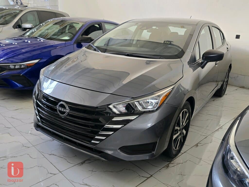 Nissan Versa 1