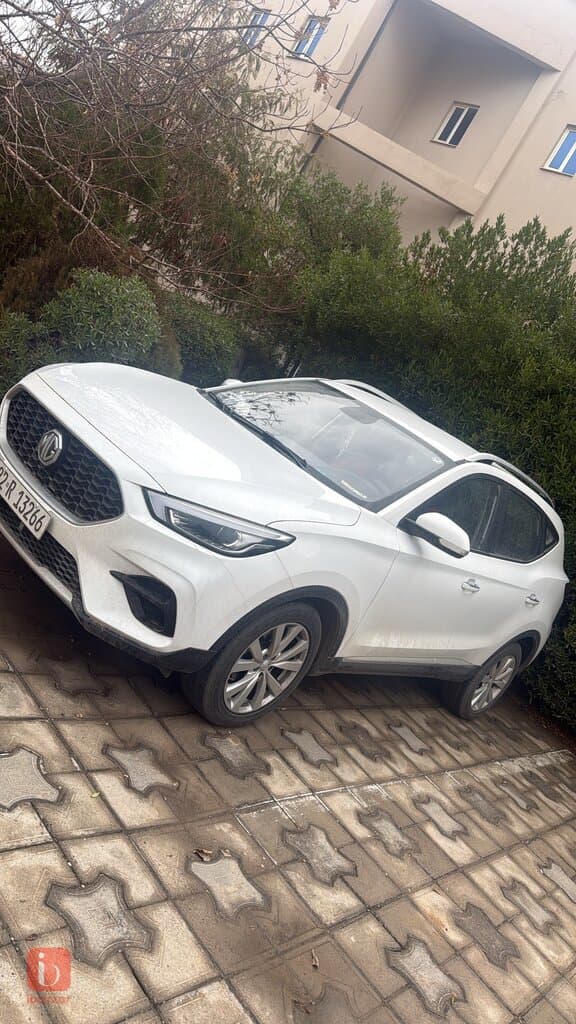MG ZS 4